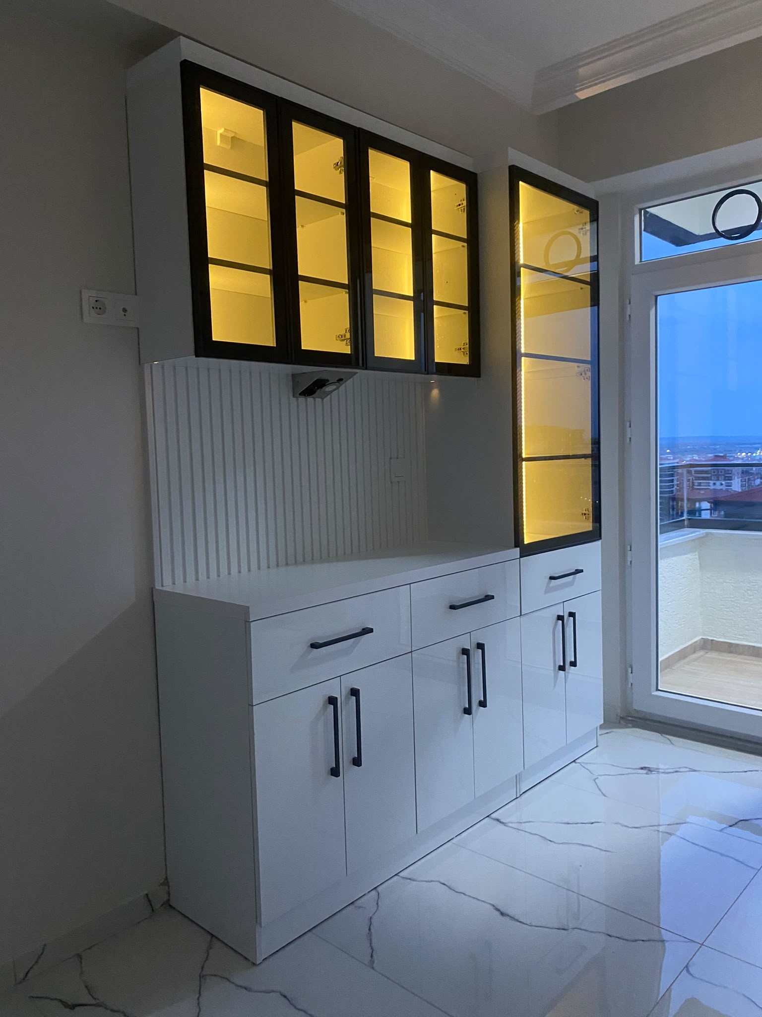 Tema 2 Edirne Sitesi Mutfak duvar kağıdı uygulaması